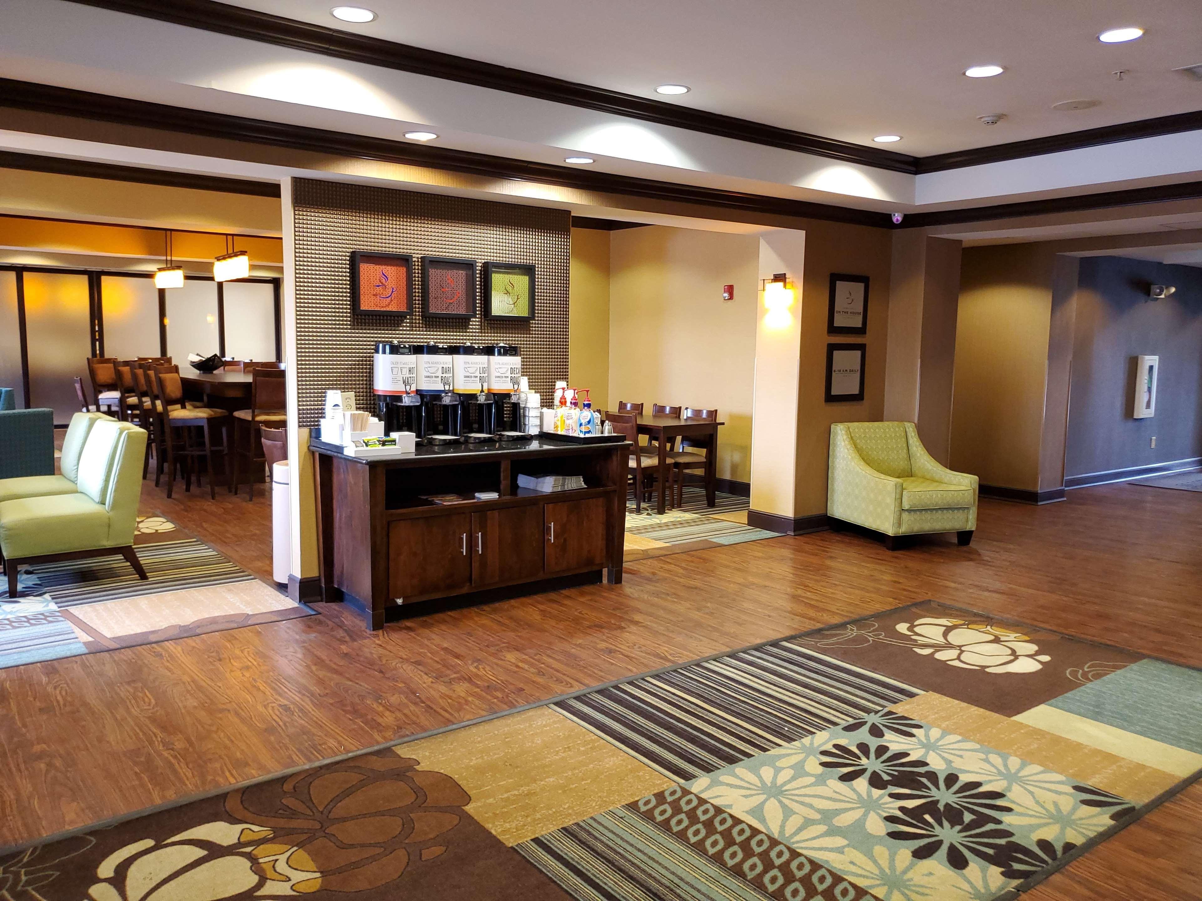 Hampton Inn Stow Ngoại thất bức ảnh