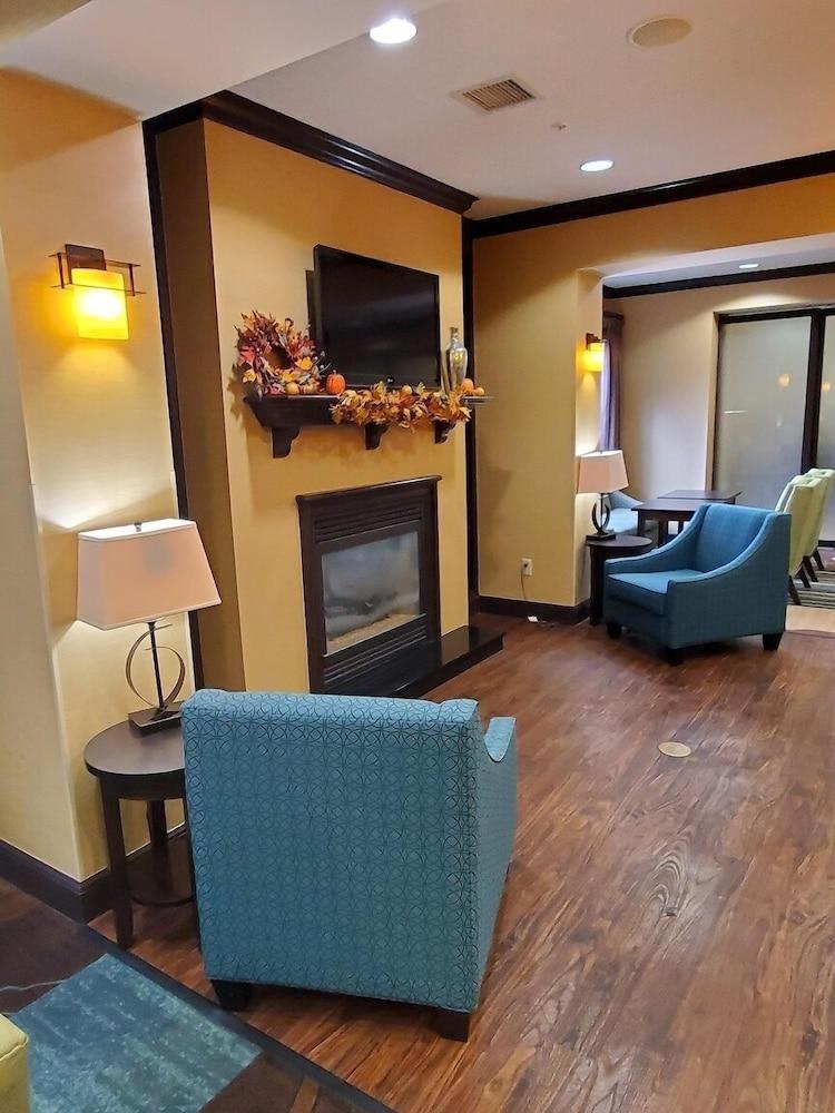 Hampton Inn Stow Ngoại thất bức ảnh