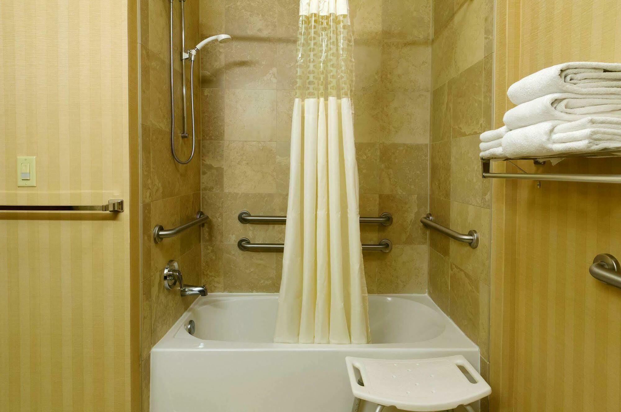 Hampton Inn Stow Ngoại thất bức ảnh