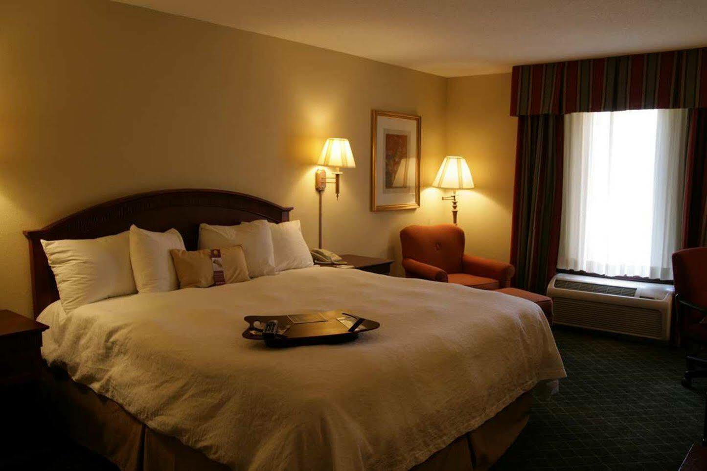 Hampton Inn Stow Ngoại thất bức ảnh